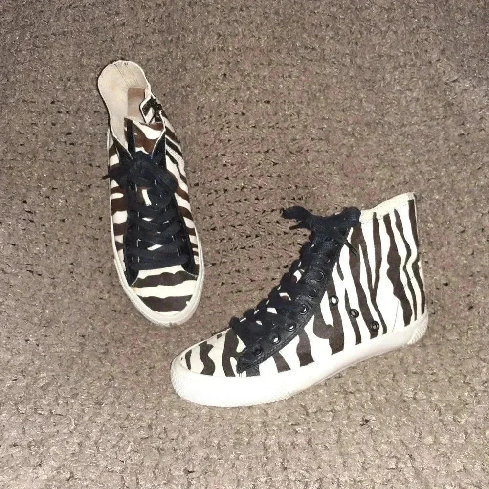 RACHEL ZOE-BARRET-Zebra Pattern Calf Hair Hi-Top Sneaker-Side Zip-Sz 7-Excellent